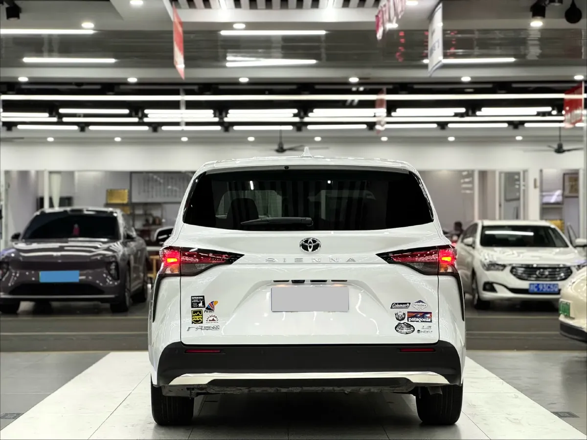 2026 Toyota Sienna 2.5L 189HP L4 E-CVT Hybrid,autocango,china used car exporter,china ev exporter,chinese used car exporter,chinese used ev exporter