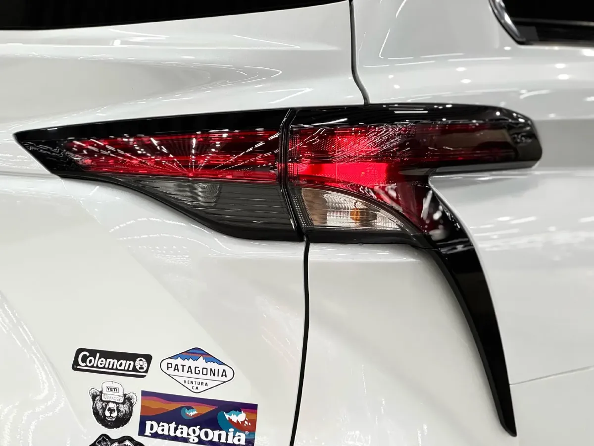 2026 Toyota Sienna 2.5L 189HP L4 E-CVT Hybrid,autocango,china used car exporter,china ev exporter,chinese used car exporter,chinese used ev exporter