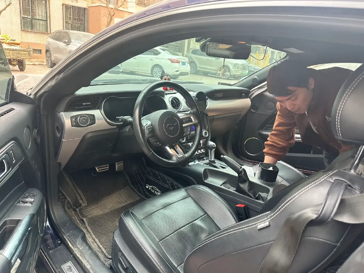 2020 Ford Mustang 2.3T 299HP L4 10AT,autocango,china used car exporter,china ev exporter,chinese used car exporter,chinese used ev exporter