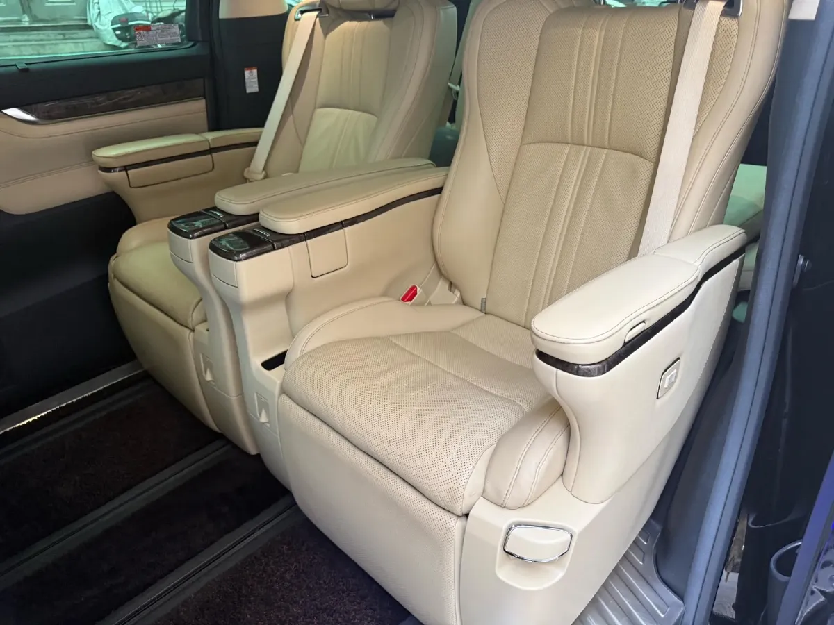 2021 Toyota Alphard 2.5L 117HP L4 E-CVT Hybrid,autocango,china used car exporter,china ev exporter,chinese used car exporter,chinese used ev exporter
