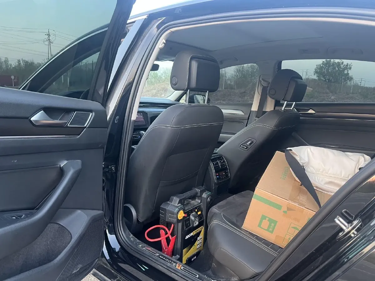 2021 Volkswagen Magotan 2.0T 186HP L4 7DCT,autocango,china used car exporter,china ev exporter,chinese used car exporter,chinese used ev exporter