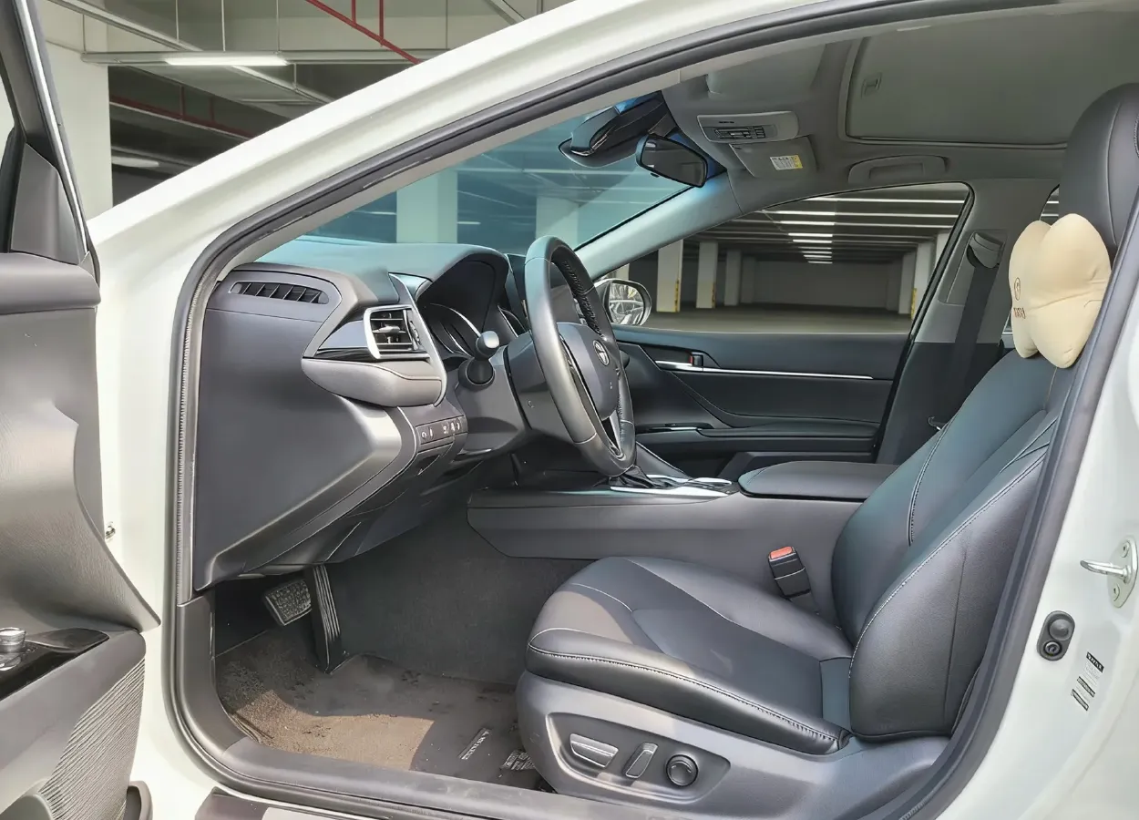 2021 Toyota Camry 2.0L 178HP L4 CVT,autocango,china used car exporter,china ev exporter,chinese used car exporter,chinese used ev exporter