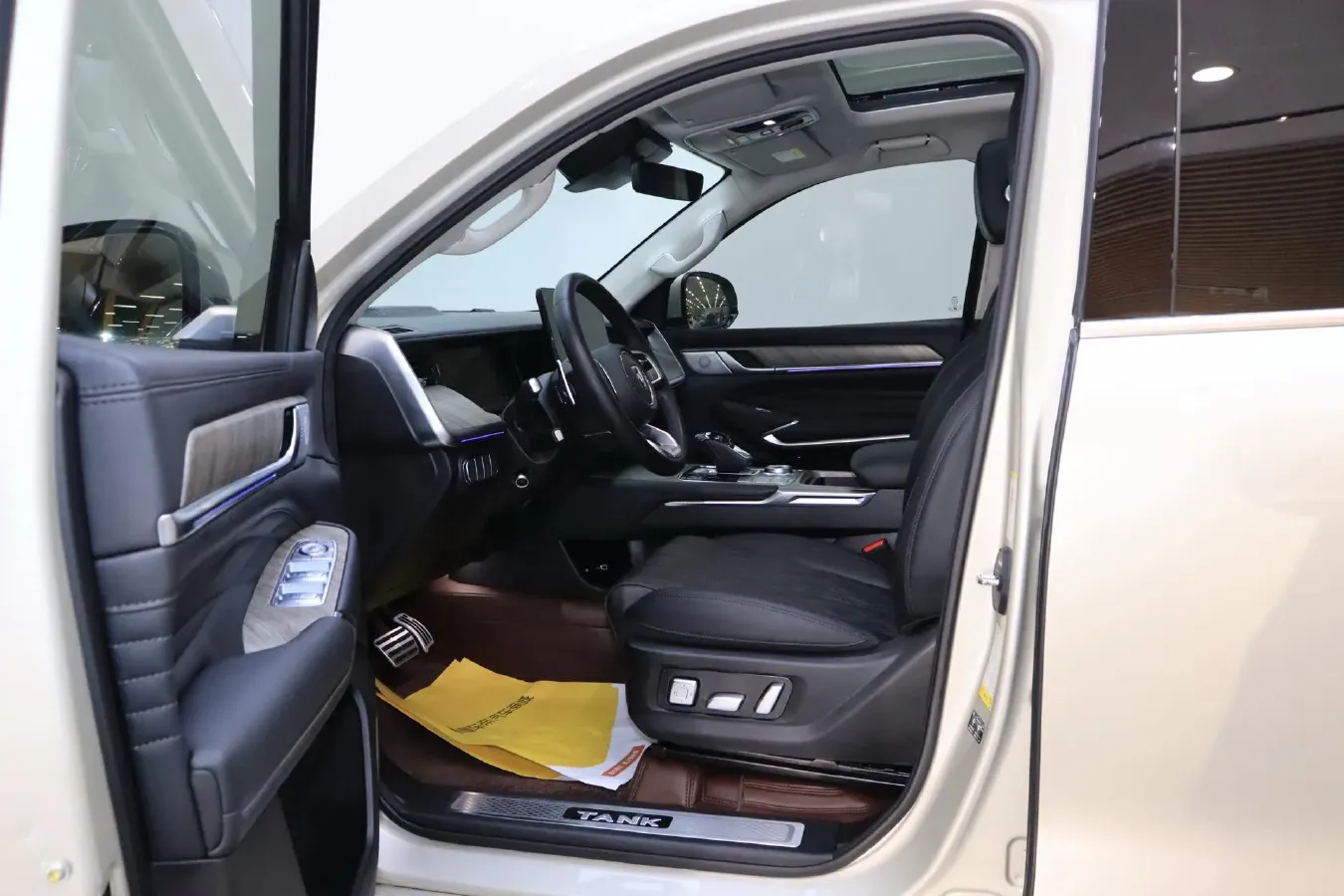 2022 Tank 500 3.0T 360HP V6 9AT,autocango,china used car exporter,china ev exporter,chinese used car exporter,chinese used ev exporter