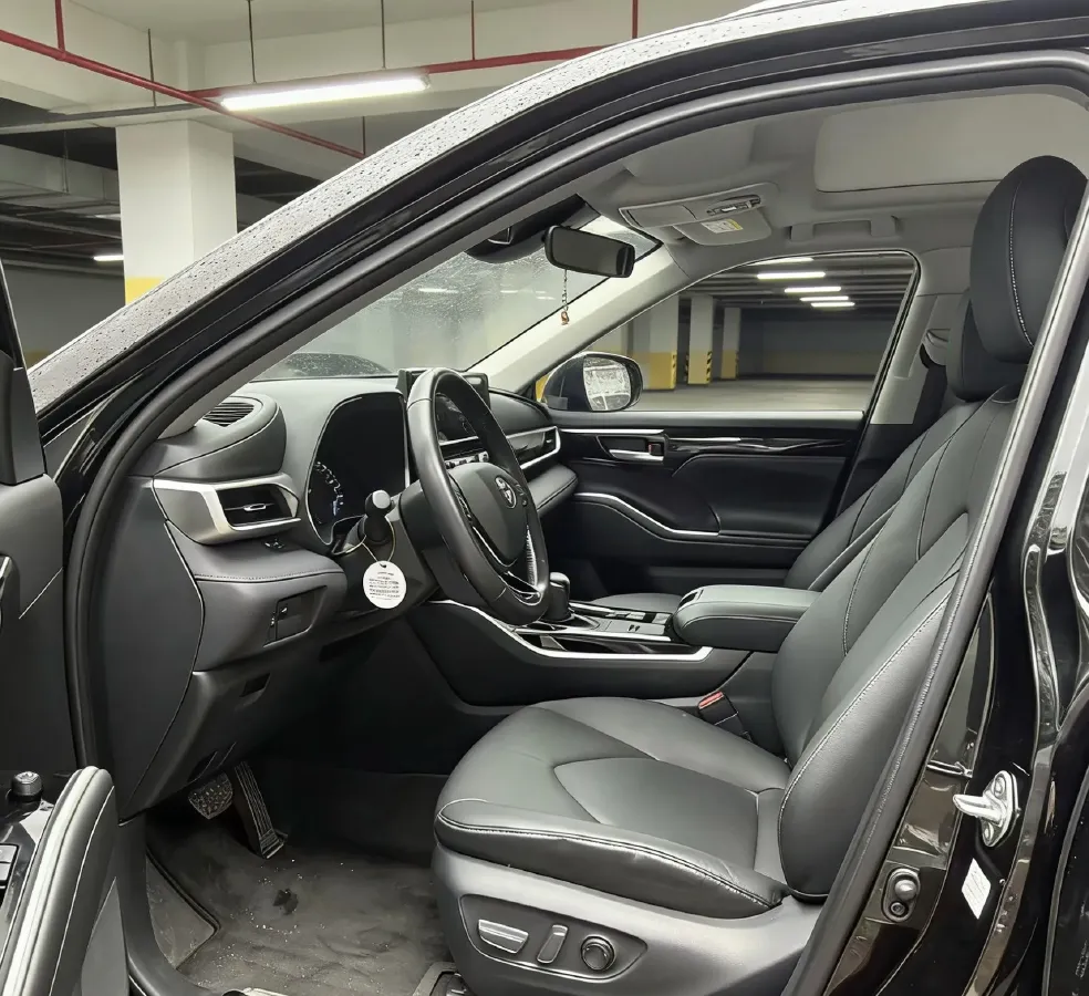 2023 Toyota Highlander 2.5L 189HP L4 E-CVT Hybrid,autocango,china used car exporter,china ev exporter,chinese used car exporter,chinese used ev exporter