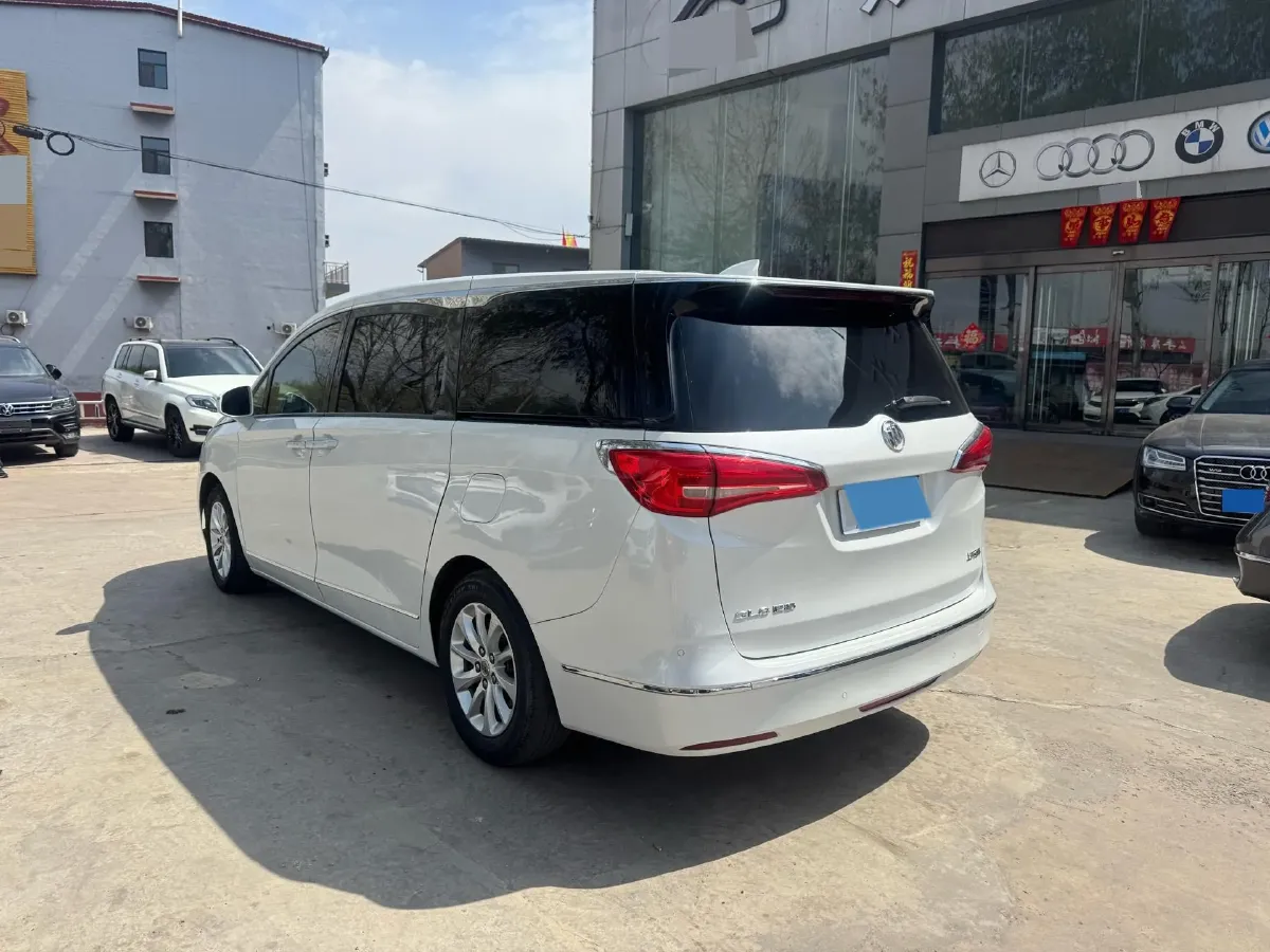 2018 Buick GL8 2.0T 260HP L4 6AT,autocango,china used car exporter,china ev exporter,chinese used car exporter,chinese used ev exporter