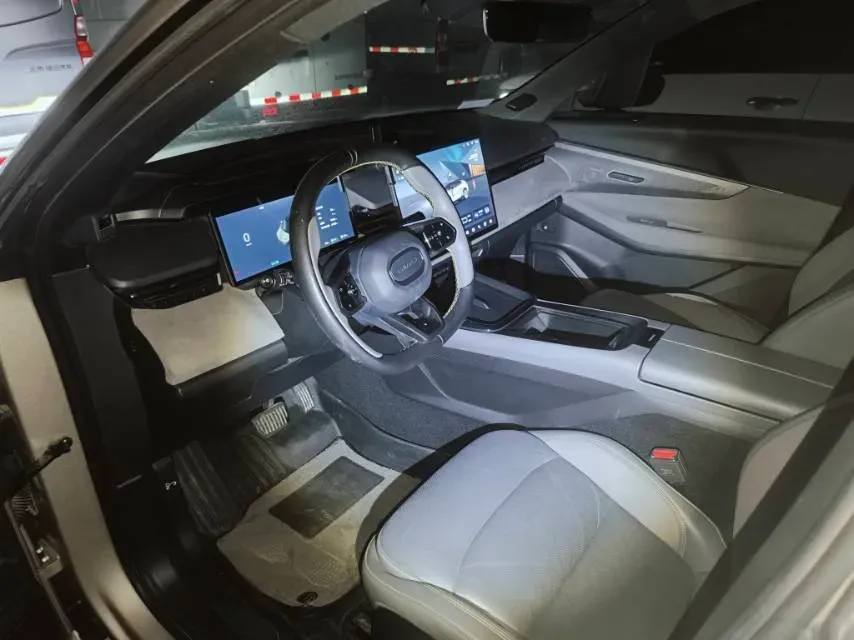 2023 LYNK&CO 08 EM-P 1.5T 163HP L4 3DHT PHEV 21.2KWH,autocango,china used car exporter,china ev exporter,chinese used car exporter,chinese used ev exporter