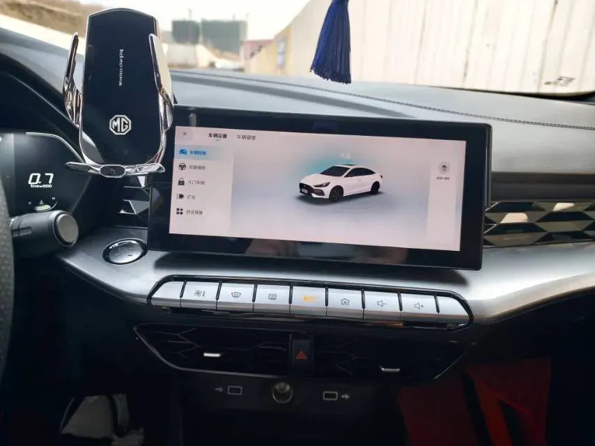 2022 MG 5 1.5T 173HP L4 7DCT,autocango,china used car exporter,china ev exporter,chinese used car exporter,chinese used ev exporter