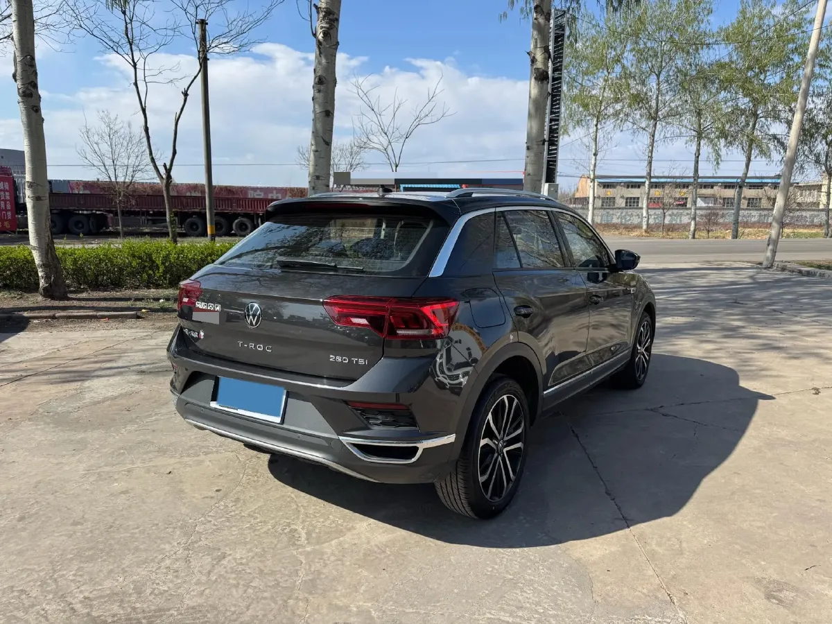 2021 Volkswagen T-Roc 1.4T 150HP L4 7DCT,autocango,china used car exporter,china ev exporter,chinese used car exporter,chinese used ev exporter