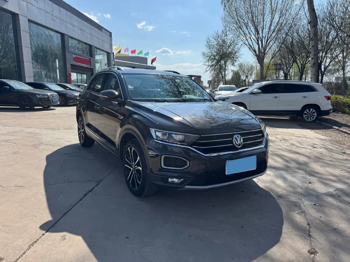 2021 Volkswagen T-Roc 1.4T 150HP L4 7DCT,autocango,china used car exporter,china ev exporter,chinese used car exporter,chinese used ev exporter