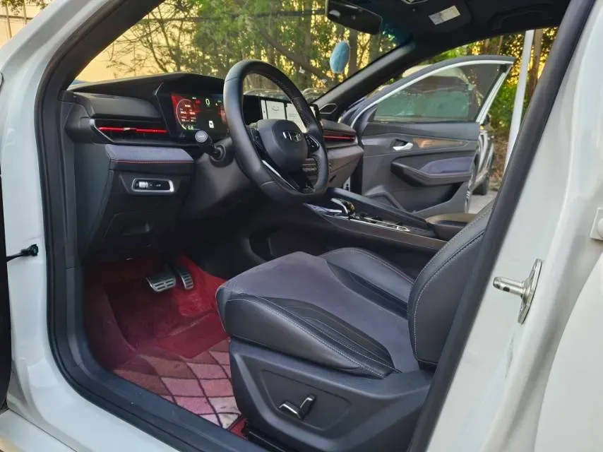 2022 Geely Binray 1.5T 181HP L4 7DCT,autocango,china used car exporter,china ev exporter,chinese used car exporter,chinese used ev exporter