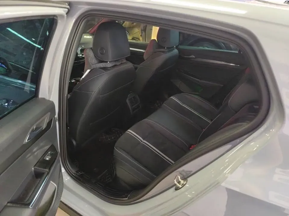 2021 Volkswagen Golf 1.4T 150HP L4 7DCT,autocango,china used car exporter,china ev exporter,chinese used car exporter,chinese used ev exporter