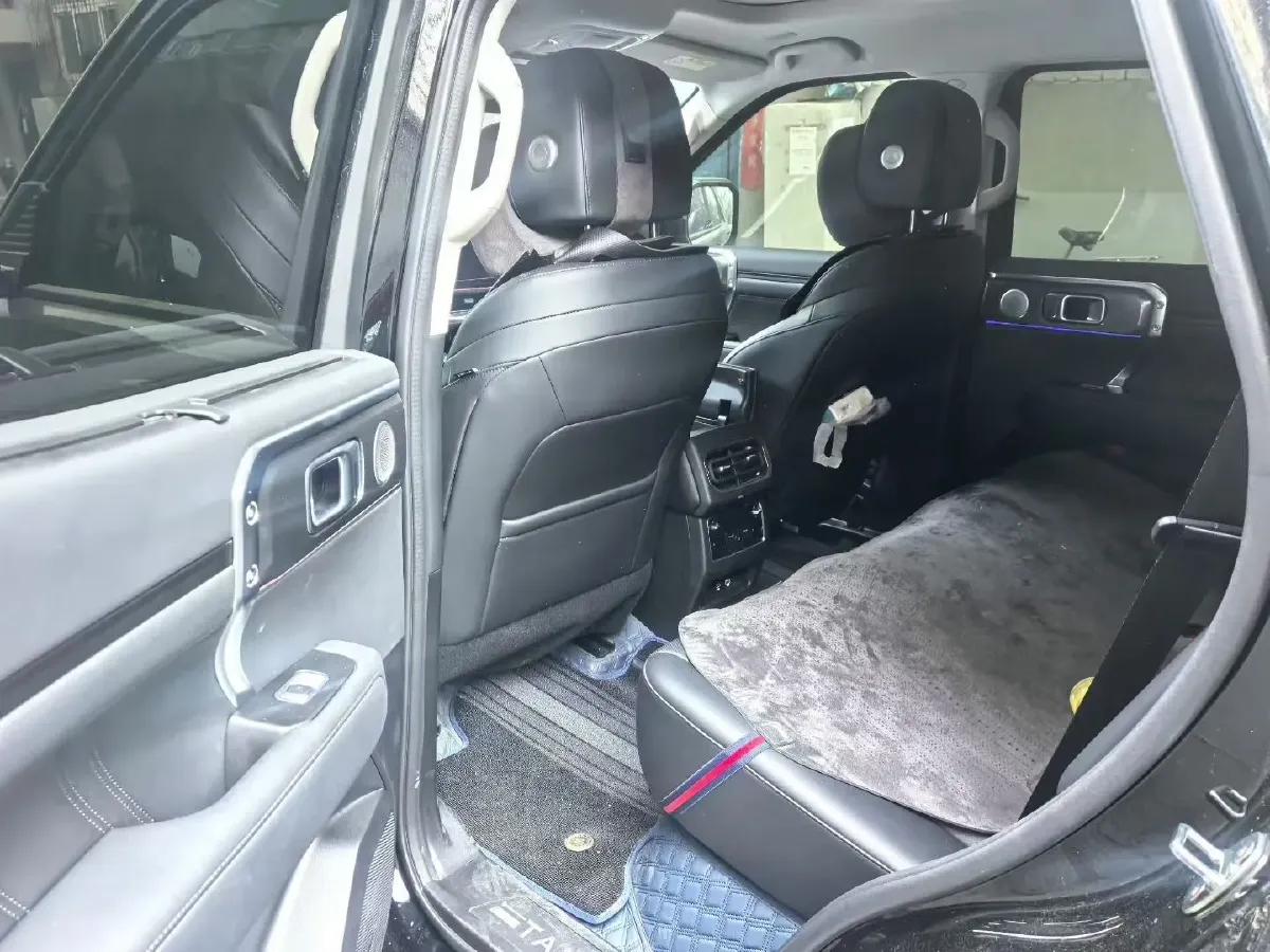 2024 Tank 400 2.0T 252HP L4 9AT PHEV 36.7/37.1KWH,autocango,china used car exporter,china ev exporter,chinese used car exporter,chinese used ev exporter