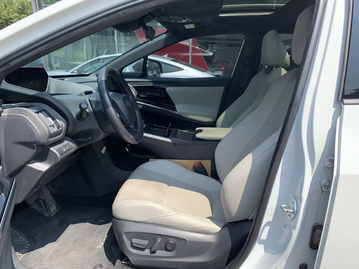 2022 Toyota bZ4X BEV 66.7KWH,autocango,china used car exporter,china ev exporter,chinese used car exporter,chinese used ev exporter