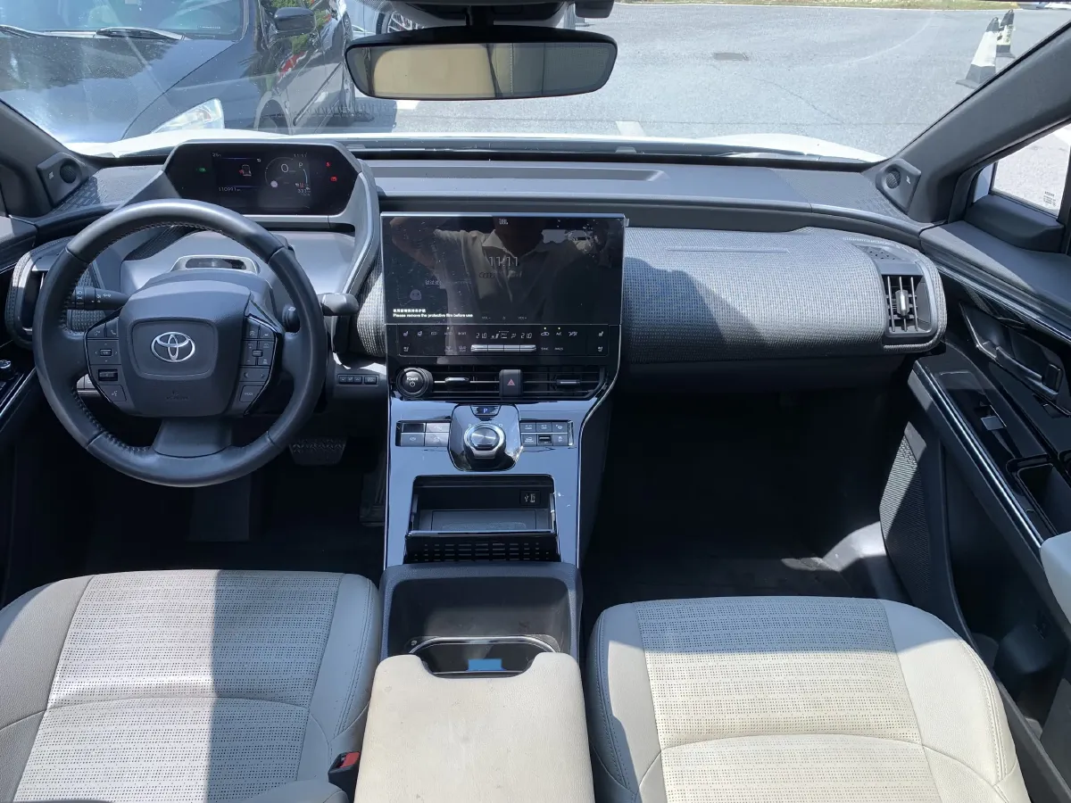 2022 Toyota bZ4X BEV 66.7KWH,autocango,china used car exporter,china ev exporter,chinese used car exporter,chinese used ev exporter