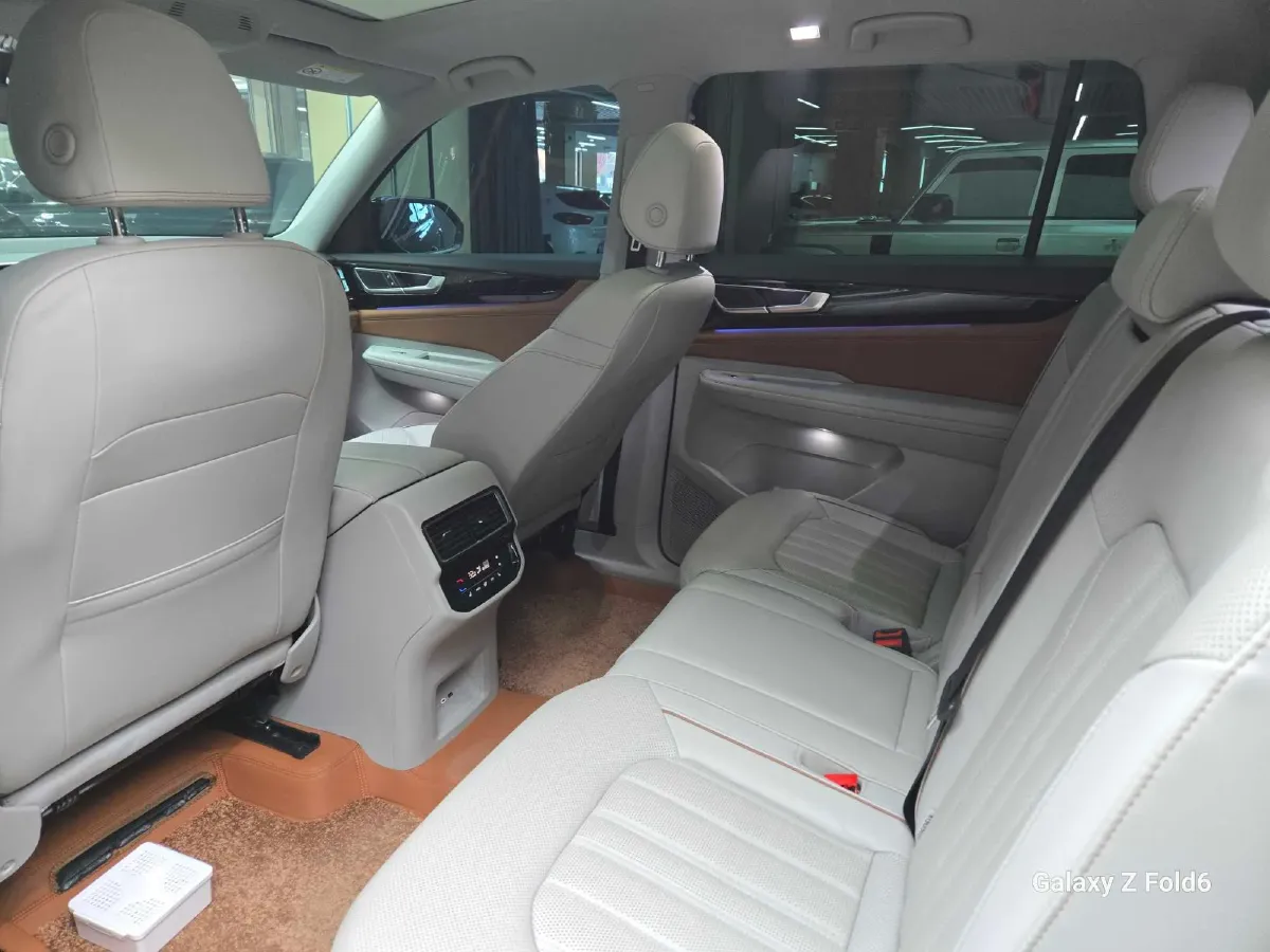 2022 Volkswagen Teramont 2.0T 220HP L4 7DCT,autocango,china used car exporter,china ev exporter,chinese used car exporter,chinese used ev exporter