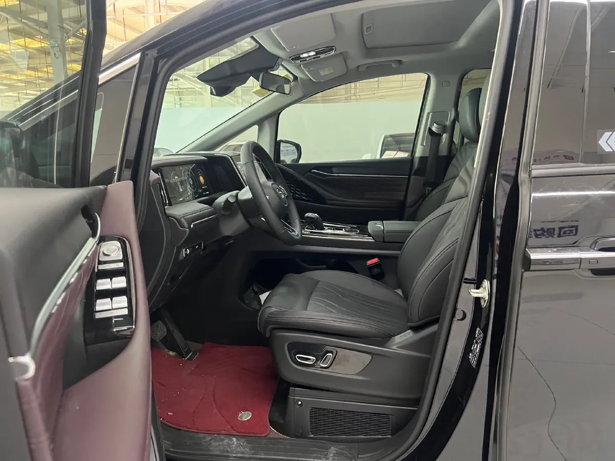 2024 GAC Trumpchi M8 2.0T 252HP L4 8AT,autocango,china used car exporter,china ev exporter,chinese used car exporter,chinese used ev exporter