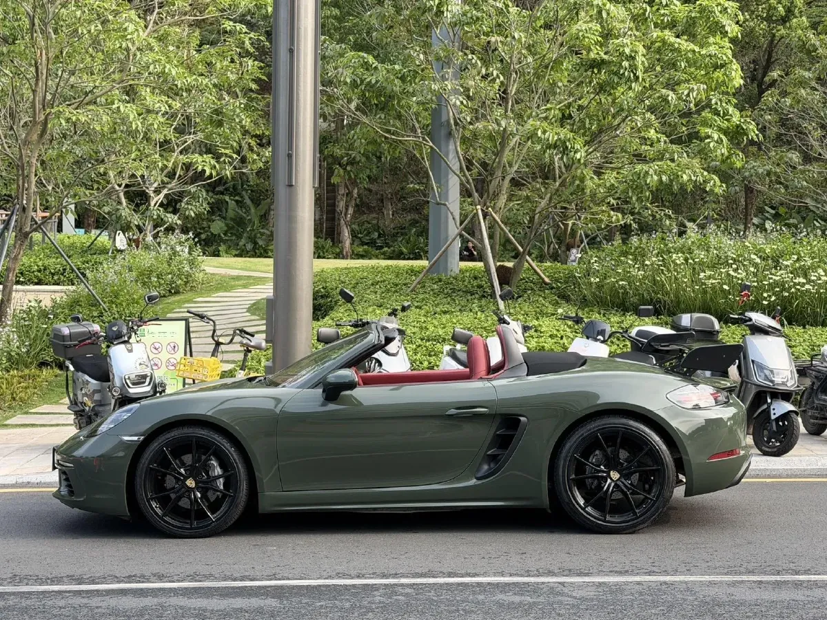 2016 Porsche 718 2.0T 250HP H4 7DCT,autocango,china used car exporter,china ev exporter,chinese used car exporter,chinese used ev exporter