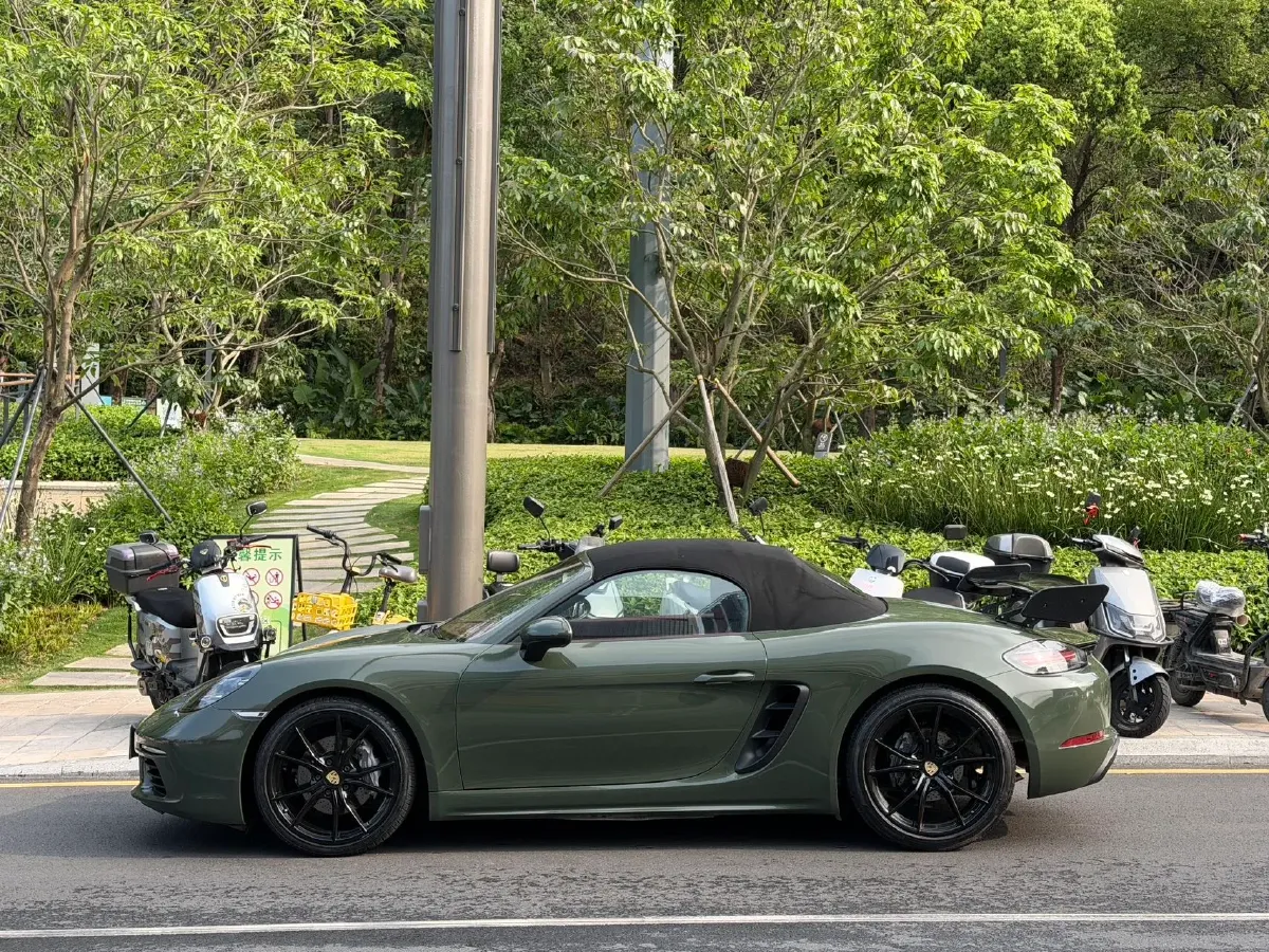 2016 Porsche 718 2.0T 250HP H4 7DCT,autocango,china used car exporter,china ev exporter,chinese used car exporter,chinese used ev exporter