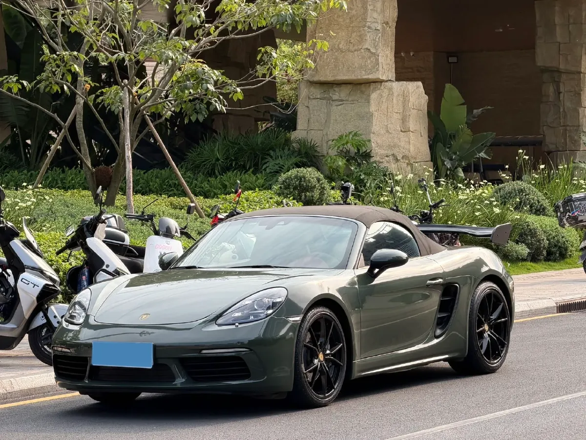 2016 Porsche 718 2.0T 250HP H4 7DCT,autocango,china used car exporter,china ev exporter,chinese used car exporter,chinese used ev exporter