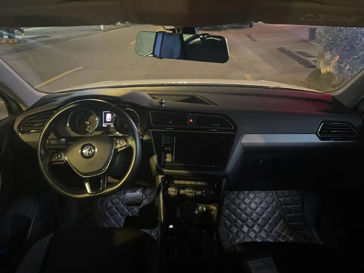 2018 Volkswagen Tiguan L 1.4T 150HP L4 6DCT,autocango,china used car exporter,china ev exporter,chinese used car exporter,chinese used ev exporter