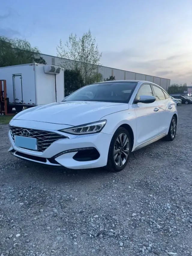 2019 Hyundai La Festa 1.6T 204HP L4 7DCT,autocango,china used car exporter,china ev exporter,chinese used car exporter,chinese used ev exporter