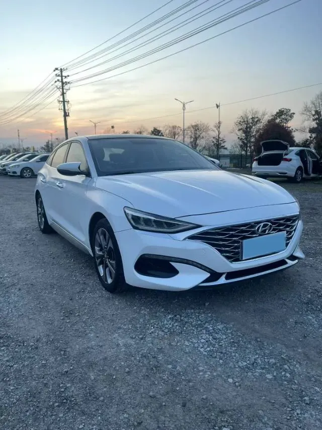2019 Hyundai La Festa 1.6T 204HP L4 7DCT,autocango,china used car exporter,china ev exporter,chinese used car exporter,chinese used ev exporter