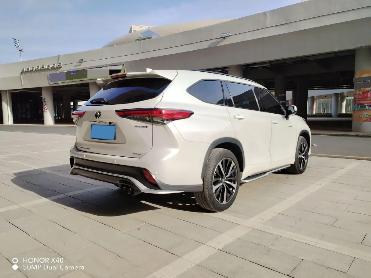 2022 Toyota Crown Kluger 2.5L 192HP L4 E-CVT Hybrid,autocango,china used car exporter,china ev exporter,chinese used car exporter,chinese used ev exporter