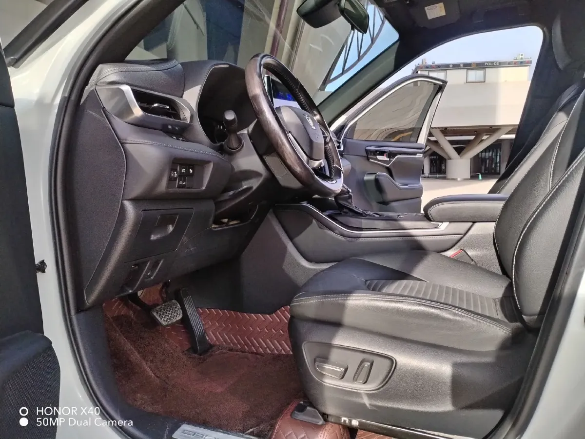 2022 Toyota Crown Kluger 2.5L 192HP L4 E-CVT Hybrid,autocango,china used car exporter,china ev exporter,chinese used car exporter,chinese used ev exporter