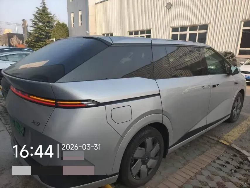2025 Xpeng X9 BEV,autocango,china used car exporter,china ev exporter,chinese used car exporter,chinese used ev exporter
