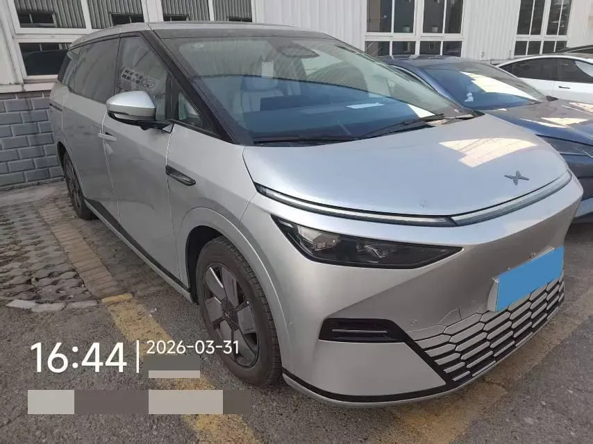 2025 Xpeng X9 BEV,autocango,china used car exporter,china ev exporter,chinese used car exporter,chinese used ev exporter
