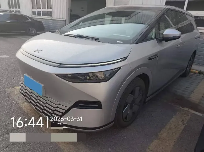 2025 Xpeng X9 BEV,autocango,china used car exporter,china ev exporter,chinese used car exporter,chinese used ev exporter