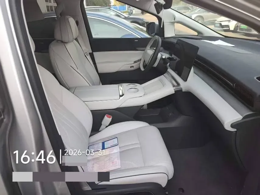 2025 Xpeng X9 BEV,autocango,china used car exporter,china ev exporter,chinese used car exporter,chinese used ev exporter