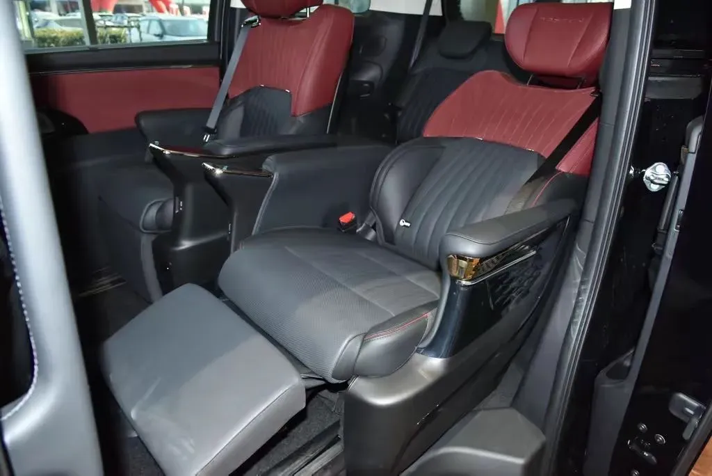 2025 GAC Trumpchi E9 2.0T 190HP L4 2DHT PHEV 25.5KWH,autocango,china used car exporter,china ev exporter,chinese used car exporter,chinese used ev exporter