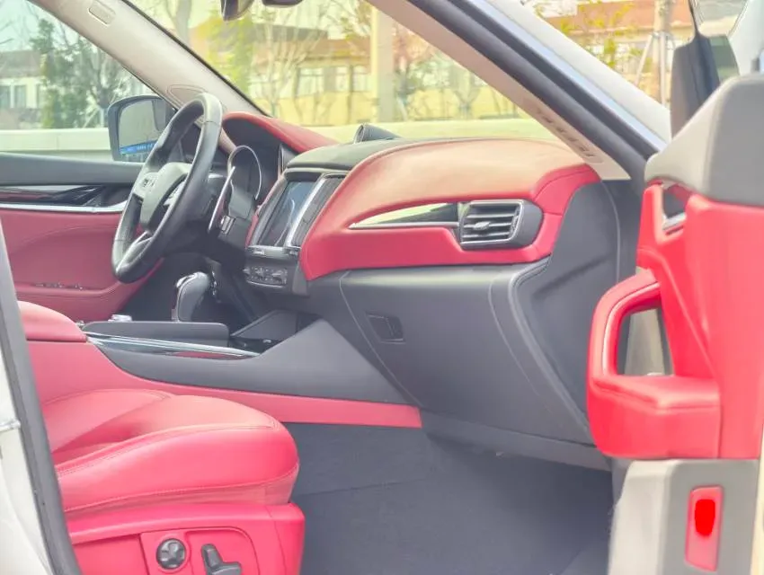 2018 Jaguar XJ 3.0T 340HP V6 8AT,autocango,china used car exporter,china ev exporter,chinese used car exporter,chinese used ev exporter