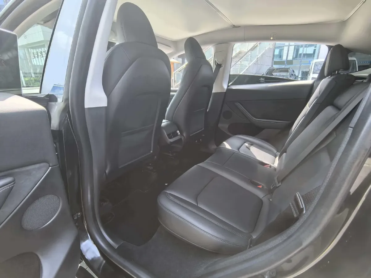 2022 Tesla Model Y BEV 60KWH,autocango,china used car exporter,china ev exporter,chinese used car exporter,chinese used ev exporter