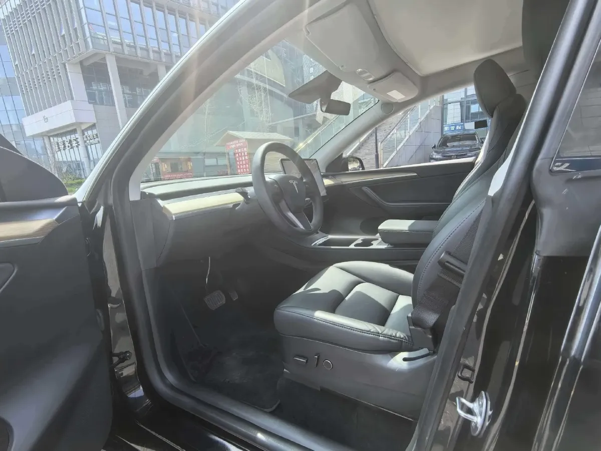 2022 Tesla Model Y BEV 60KWH,autocango,china used car exporter,china ev exporter,chinese used car exporter,chinese used ev exporter