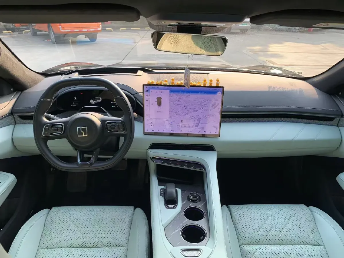 2025 Zeekr 001 BEV 95KWH,autocango,china used car exporter,china ev exporter,chinese used car exporter,chinese used ev exporter