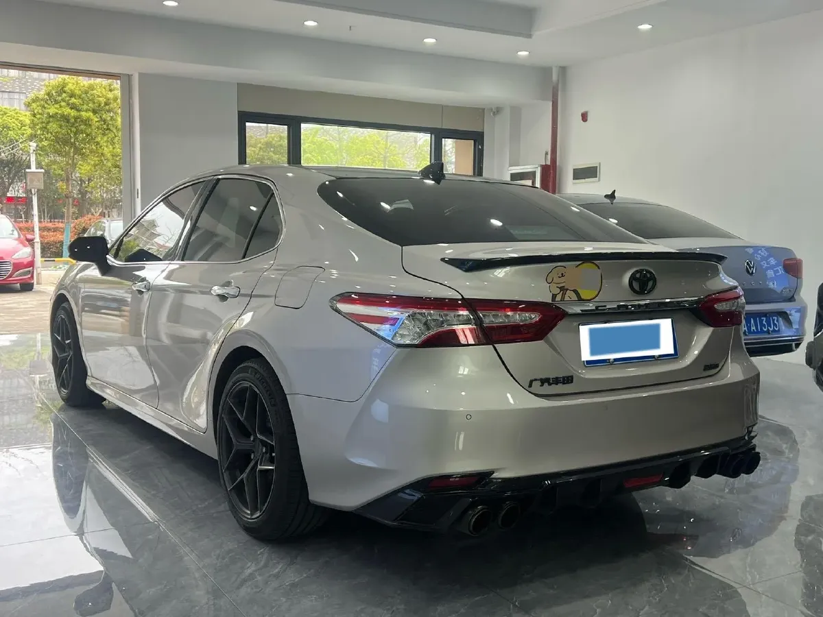 2021 Toyota Camry 2.5L 209HP L4 8AT,autocango,china used car exporter,china ev exporter,chinese used car exporter,chinese used ev exporter