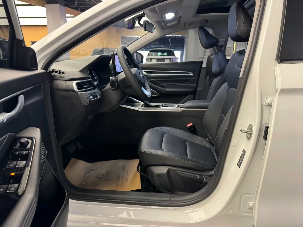 2023 Geely Emgrand 1.5L 127HP L4 CVT,autocango,china used car exporter,china ev exporter,chinese used car exporter,chinese used ev exporter