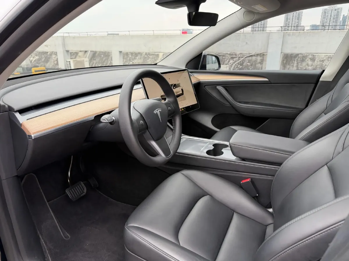 2022 Tesla Model Y BEV 60KWH,autocango,china used car exporter,china ev exporter,chinese used car exporter,chinese used ev exporter