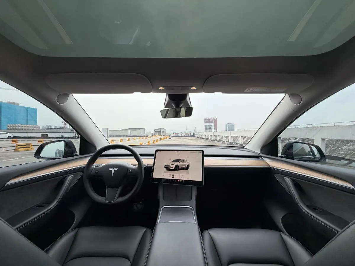 2022 Tesla Model Y BEV 60KWH,autocango,china used car exporter,china ev exporter,chinese used car exporter,chinese used ev exporter