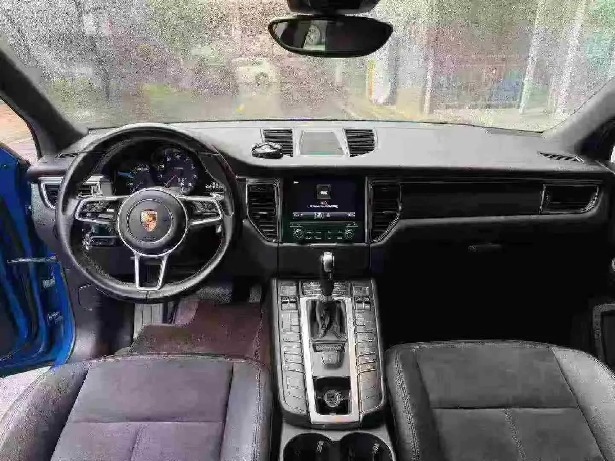 2017 Porsche Macan 2.0T 252HP L4 7DCT,autocango,china used car exporter,china ev exporter,chinese used car exporter,chinese used ev exporter