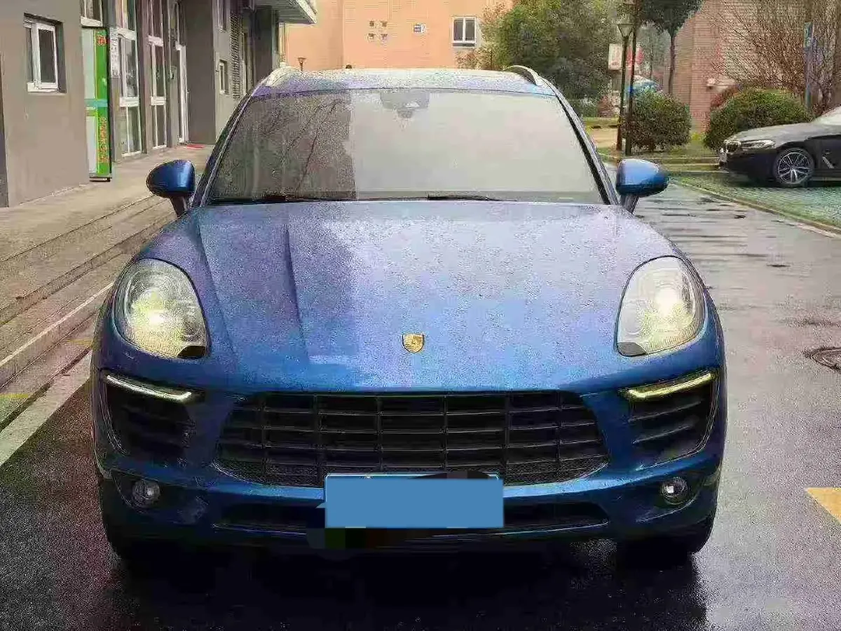 2017 Porsche Macan 2.0T 252HP L4 7DCT,autocango,china used car exporter,china ev exporter,chinese used car exporter,chinese used ev exporter