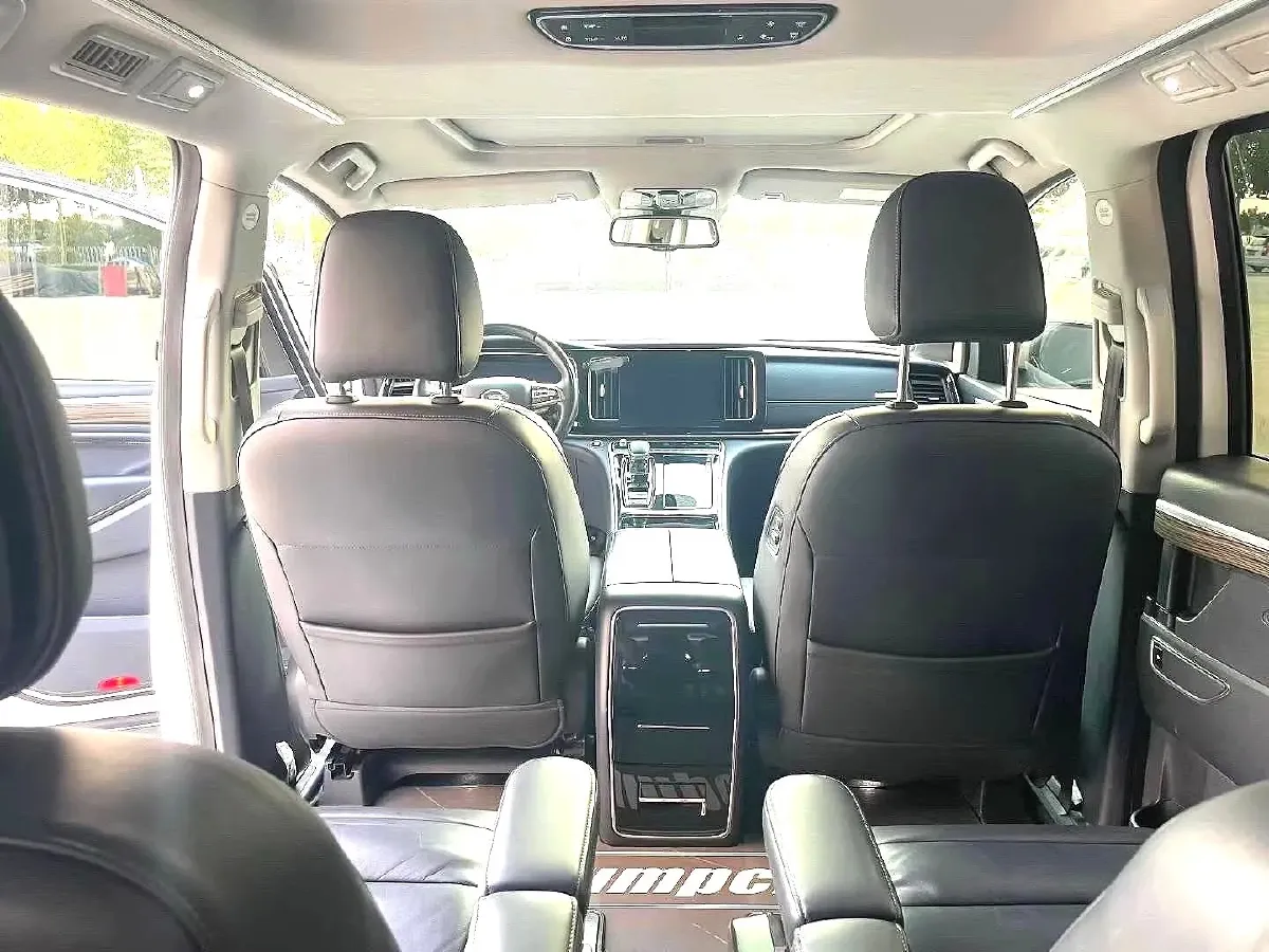 2021 GAC Trumpchi M8 2.0T 252HP L4 8AT,autocango,china used car exporter,china ev exporter,chinese used car exporter,chinese used ev exporter