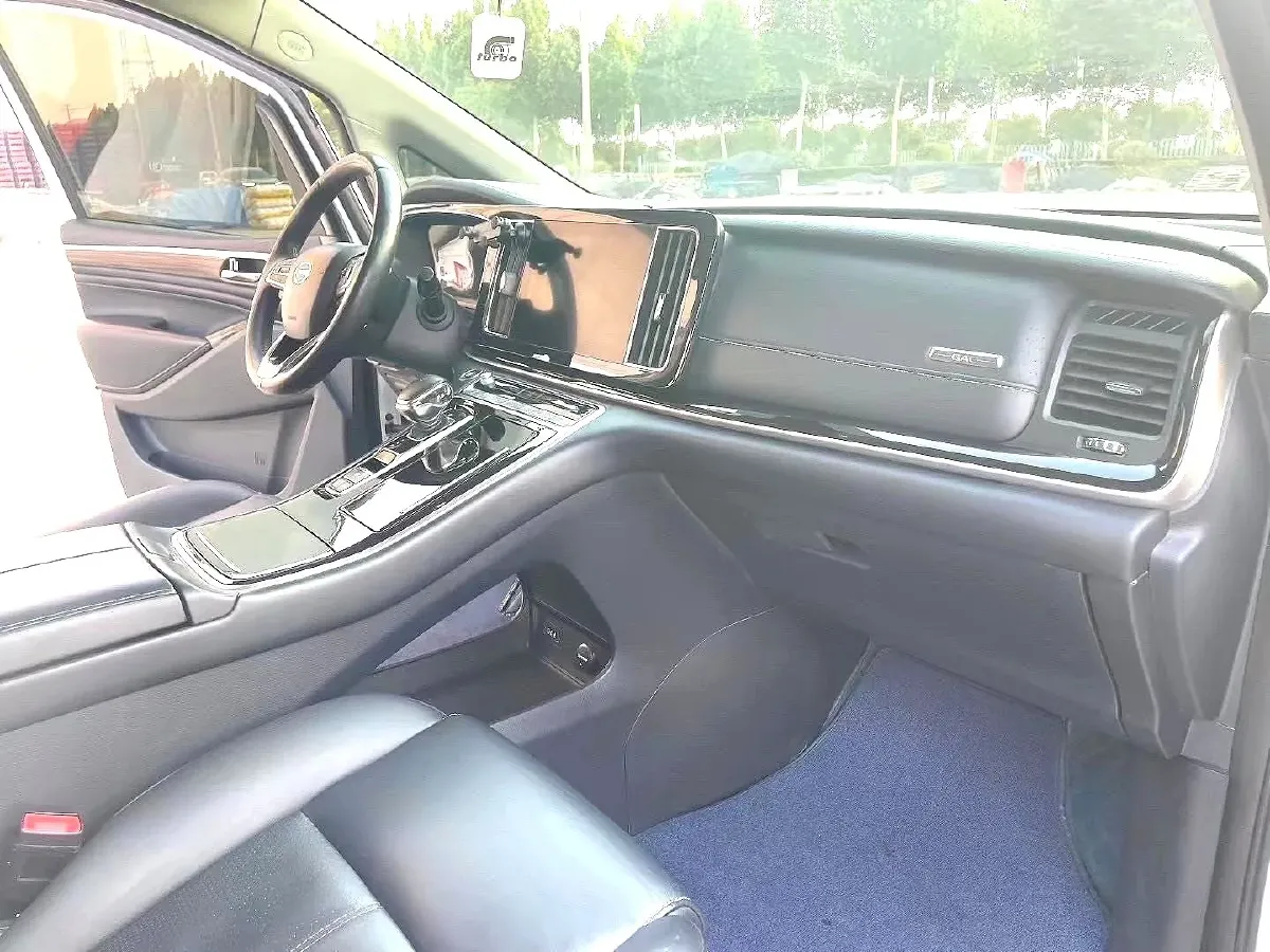 2021 GAC Trumpchi M8 2.0T 252HP L4 8AT,autocango,china used car exporter,china ev exporter,chinese used car exporter,chinese used ev exporter