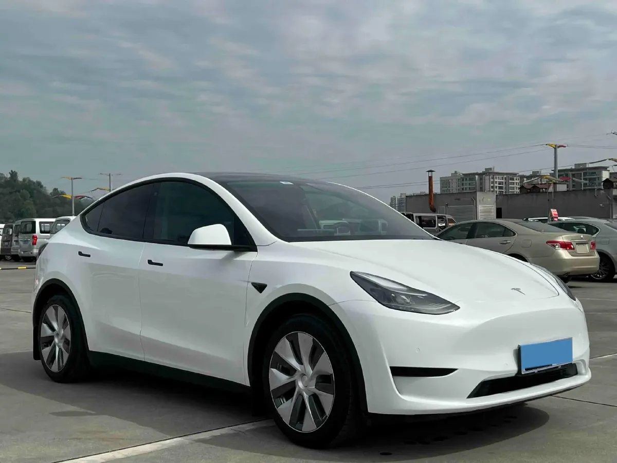 2022 Tesla Model Y BEV 60KWH,autocango,china used car exporter,china ev exporter,chinese used car exporter,chinese used ev exporter
