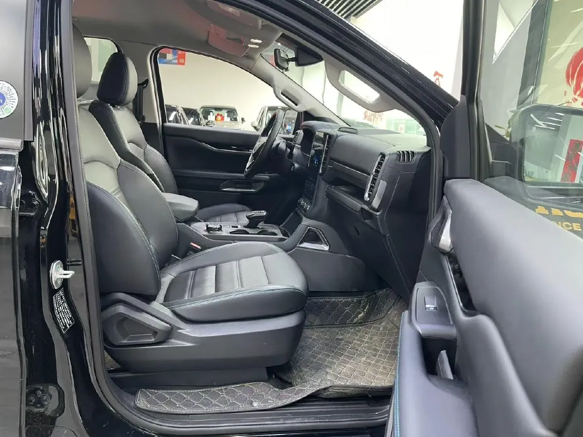 2023 Ford Ranger 2.3T 258HP L4 8AT,autocango,china used car exporter,china ev exporter,chinese used car exporter,chinese used ev exporter