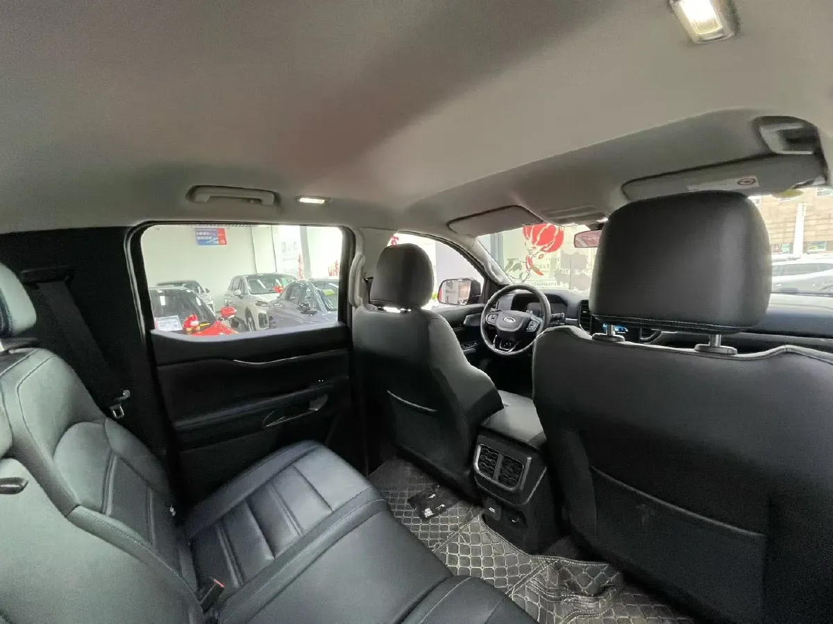 2023 Ford Ranger 2.3T 258HP L4 8AT,autocango,china used car exporter,china ev exporter,chinese used car exporter,chinese used ev exporter