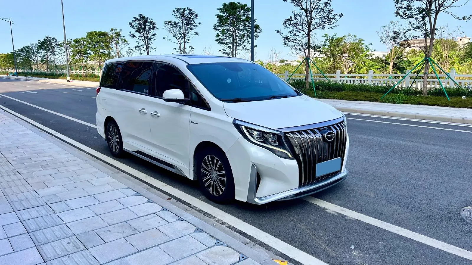 2021 GAC Trumpchi M8 2.0T 252HP L4 8AT,autocango,china used car exporter,china ev exporter,chinese used car exporter,chinese used ev exporter