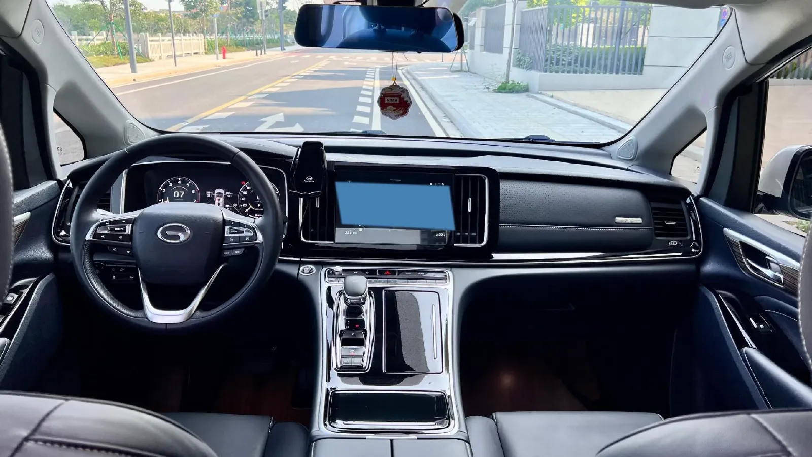 2021 GAC Trumpchi M8 2.0T 252HP L4 8AT,autocango,china used car exporter,china ev exporter,chinese used car exporter,chinese used ev exporter